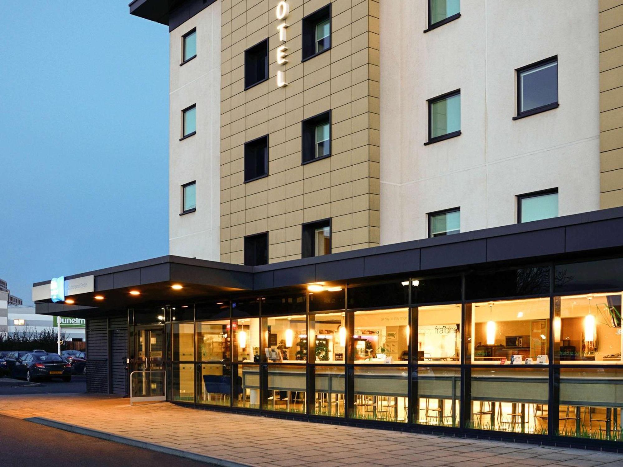 Hotel Ibis Budget Southampton Centre Esterno foto